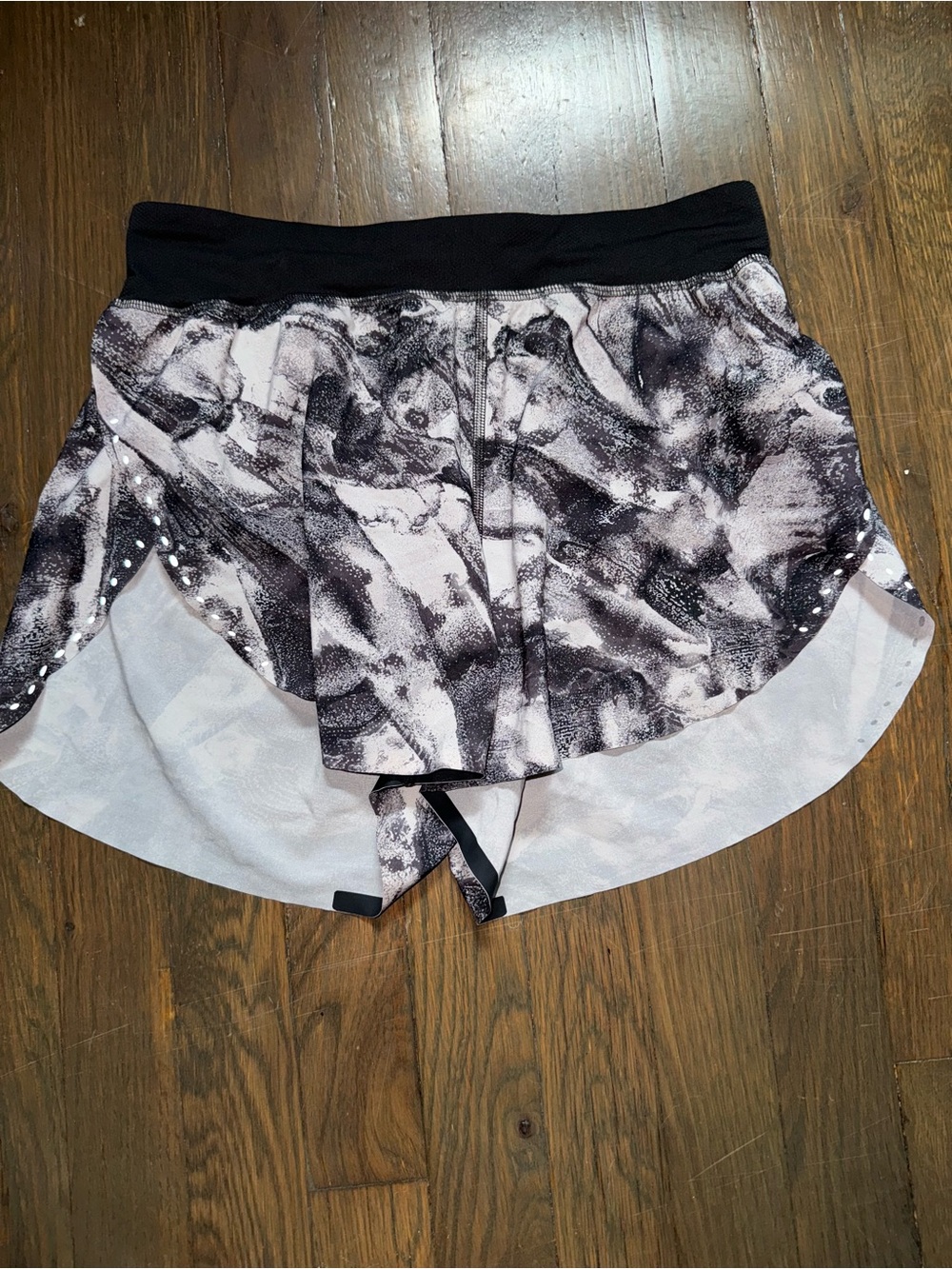 lululemon athletica fast and free size 4
